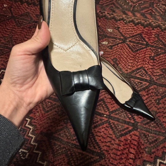 Marc Jacobs Pointed Toe Bow Pumps - Picture 3 of 5